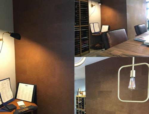Sfeervolle wand en balie van leer
